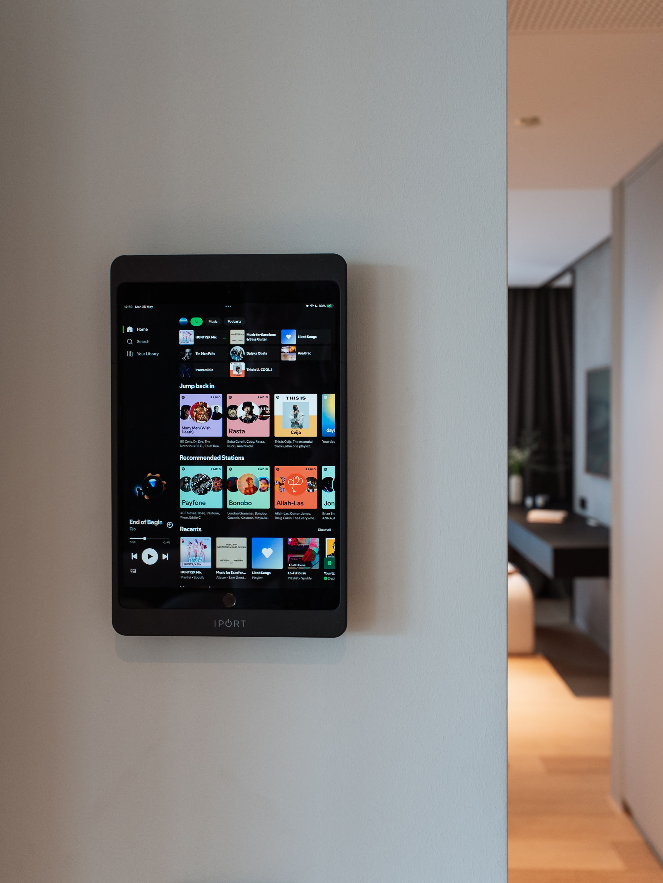 Villa Z1 — home control panel with multi-room audio